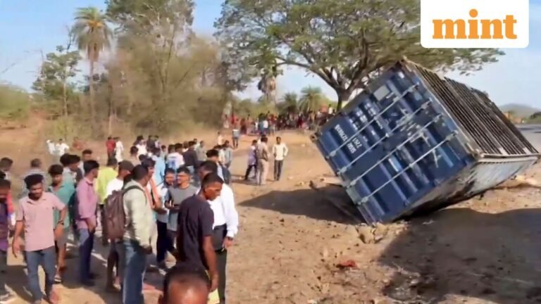 Palghar accident: Tempo semi-trailer collision kills 13, injures 20; CM Fadnavis announces ex-gratia to relatives of victims | Today’s news