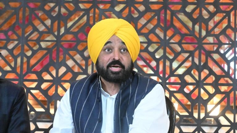 SC criticizes Punjab government. for failing to curb the drug menace