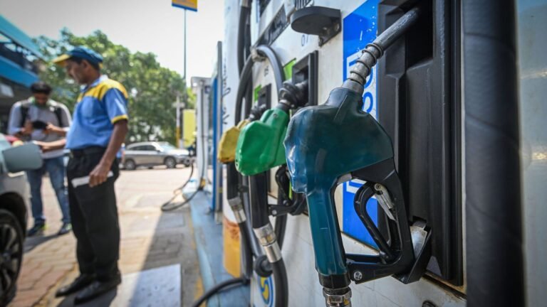 CNG price rises again in Delhi: Prices jump from ₹2 per kg to ₹83.09 | Today’s news