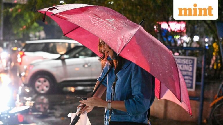 IMD warns of heavy rains in West Bengal, Bihar — Full list of districts on orange alert today | Today’s news