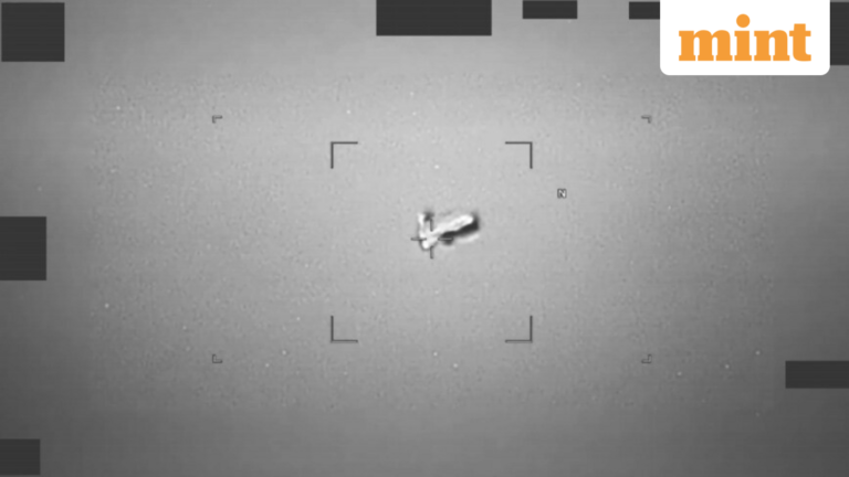 US releases never-before-seen UFO files, showing images as early as 2026 | Today’s news