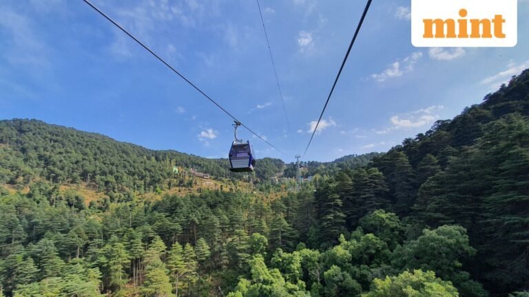 Jammu and Kashmir: Gulmarg Gondola operations halted due to technical problem | Follow | Today’s news