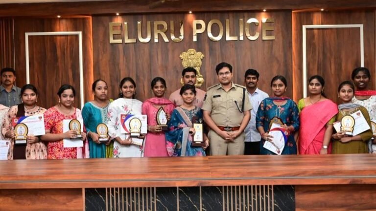 SP congratulates children of police personnel for their academic excellence