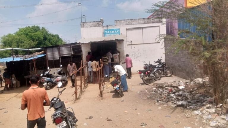 Residents demand closure of TASMAC outlets near Girivalam trail, schools in Tiruvannamalai, Vellore