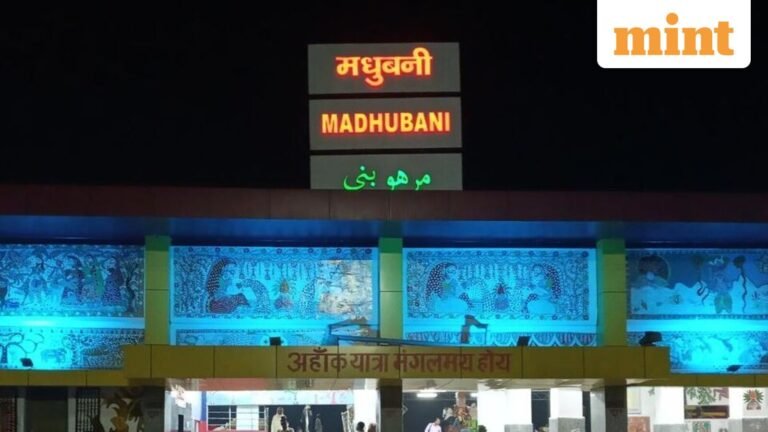 Fire breaks out on Jaynagar-Udhna Antyodaya Express at Bihar’s Madhubani Station Today News
