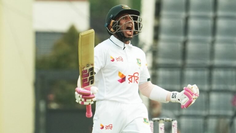 century Mushfiqur Rahim leaves Pakistan with a mountain to climb in the Sylhet Test