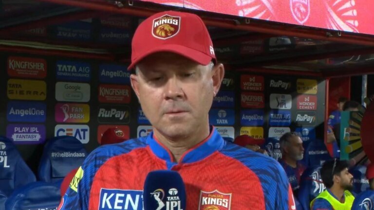 Ricky Ponting almost throws the mic during a live TV interview when PBKS is caught