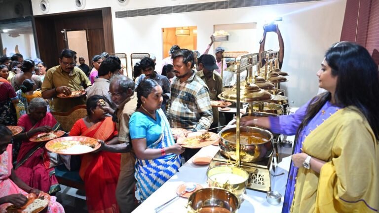 Community lunch held in honor of Vijayawada municipal workers