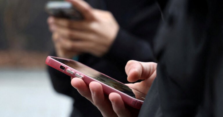 Many child safety features in social apps don’t work, report finds