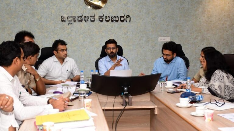 Officials ordered to prepare for monsoon sowing and intensify vigilance in flood-prone areas