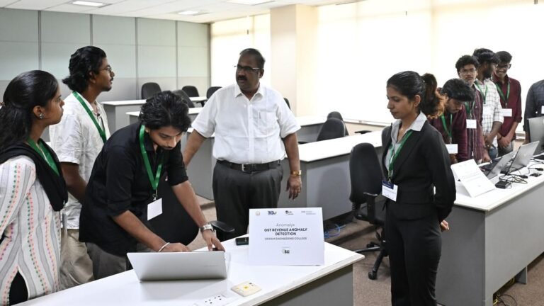 Students develop AI solutions for document retrieval, healthcare and traffic management