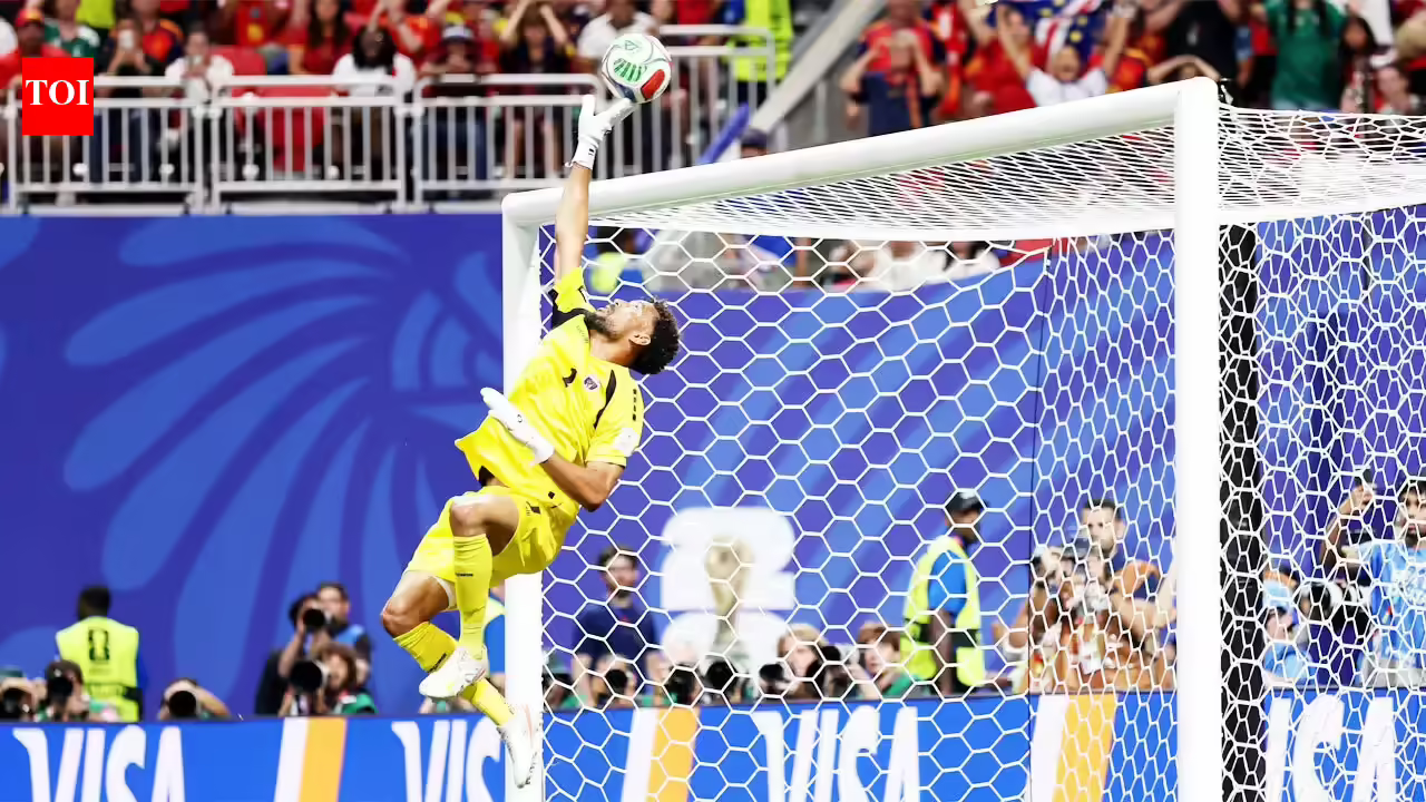 Meet Vozinha: the Cape Verdean goalkeeper who became the second-oldest debutant at the FIFA World Cup