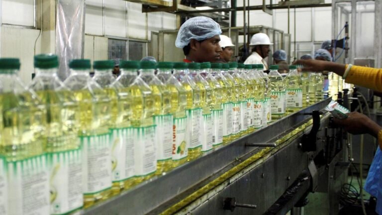 Government does not anticipate any pressure on edible oil supplies: Official