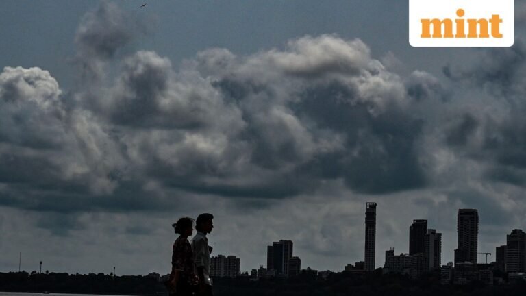 Monsoon has arrived in Mumbai after a delay of two weeks | Today’s news