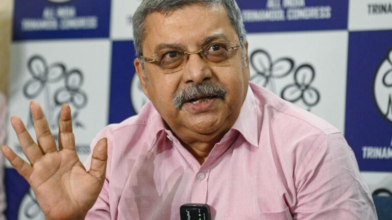 Choose between Abhishek and me: Kalyan Banerjee gives Mamata an ultimatum