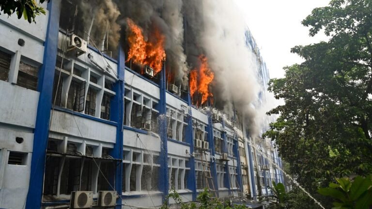 Around 4000 EVMs gutted as Bengal Govt. the building is on fire; The minister draws attention to the possibility of foul play