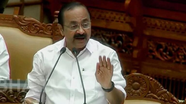 Satheesan’s open-mic remark at Kerala Kuttanadu festival rally sparks political row