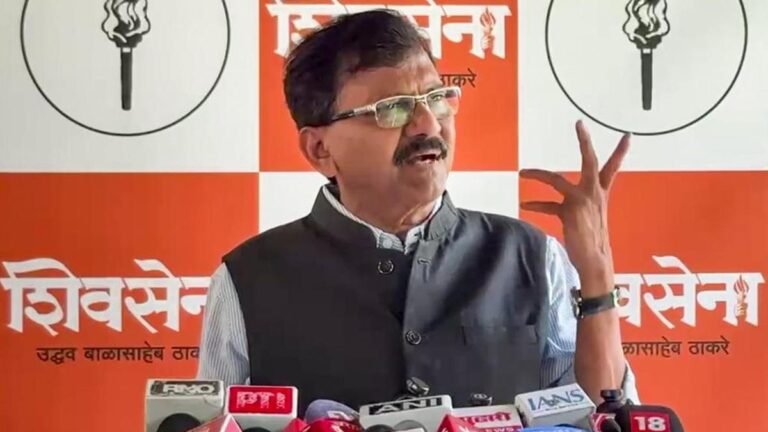 After the split, there is a falling out between the newly inducted Shiv Sena and Shiv Sena (UBT) MPs