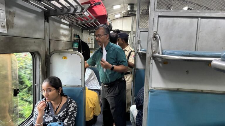 Mysuru: Surprise check for enhanced security of train passengers