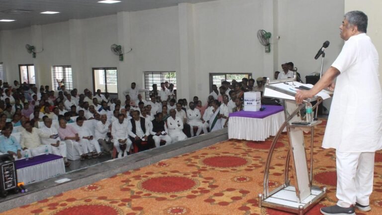 SIR: BJP, RSS conspiracy should not be allowed to succeed, says BK Hariprasad