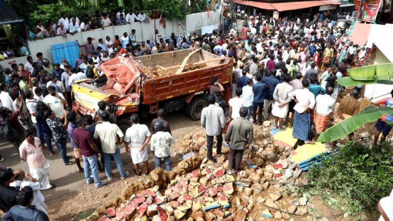Demand strict licensing, deterrent measures to prevent tipper accidents