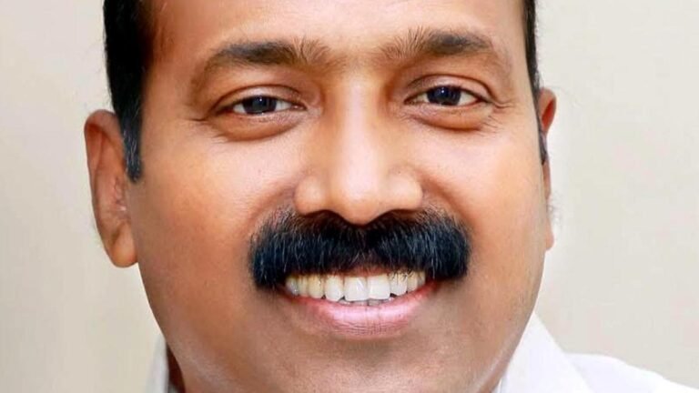 Congress workers are protesting outside the Thrissur DCC office over the appointment of Mathilakam block president