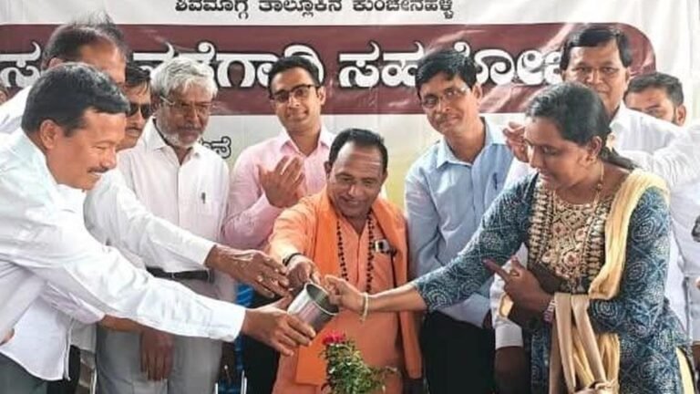 Sharing food, strengthening brotherhood, promoting unity – a unique program in Shivamogga village