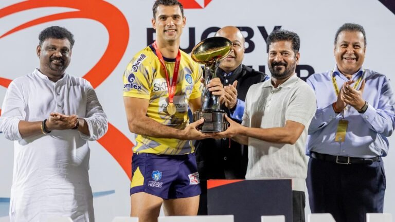 Telangana CM presents the Rugby Premier League trophy as Hyderabad Heroes win the season 2 title