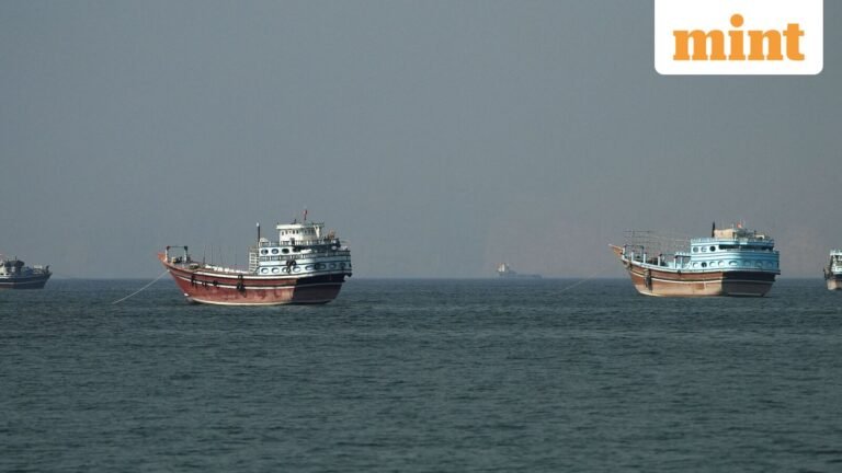 Strait of Hormuz Tensions Escalate: Tanker Attacked After US-Iran Exchanges; shipping threat level increased | Today’s news