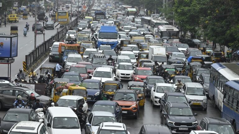 28,000 vehicles per hour and growing; Cyberabad is banking on flyovers and underpasses to ease the Allwyn-Miyapur traffic snarl