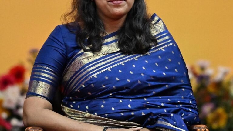 The minister claims that 25 industrial projects were shifted from Tamil Nadu during the DMK government