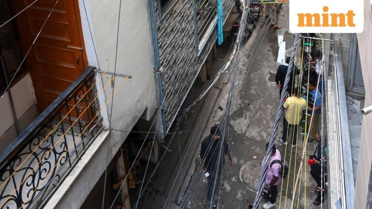 Tughlakabad building fire that killed three was set deliberately, four suspects including minor detained by Delhi Police | Today’s news