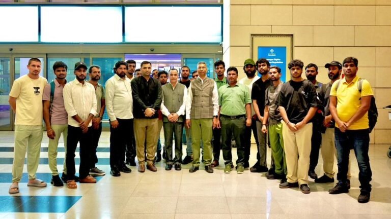 Indian envoy meets 20 rescued crew members of MT Jalveer