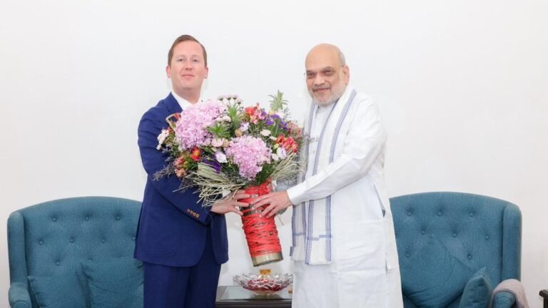Shah meets Gore, two have “detailed discussions” on terrorism, narcotics