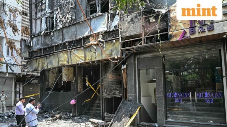 South Delhi hotel fire: Two women jump from burning building to escape fire that killed 21 | Shocking Video | Today’s news