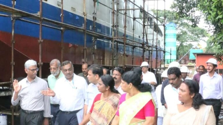 Third ro-ro ferry to be launched within a month, says Kochi mayor