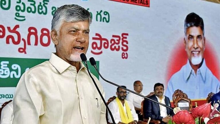 Work like soldiers in local poll: Chandrababu Naidu to TDP cadre in Kurnool