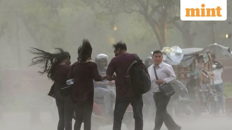 Massive dust storm hits Delhi-NCR, orange alert sounded – Video | Today’s news