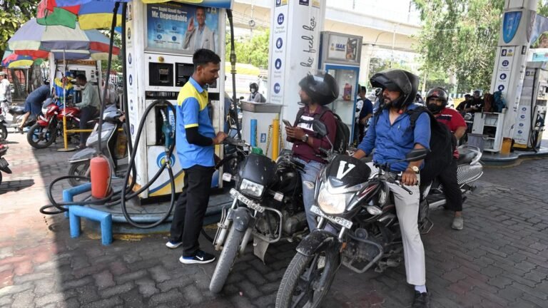 Kharge accuses Center of “looting” public as fuel prices remain high despite drop in global oil rate