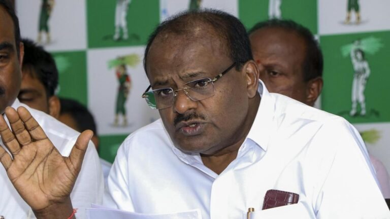 DKS indulges in a “slander campaign”: HDK