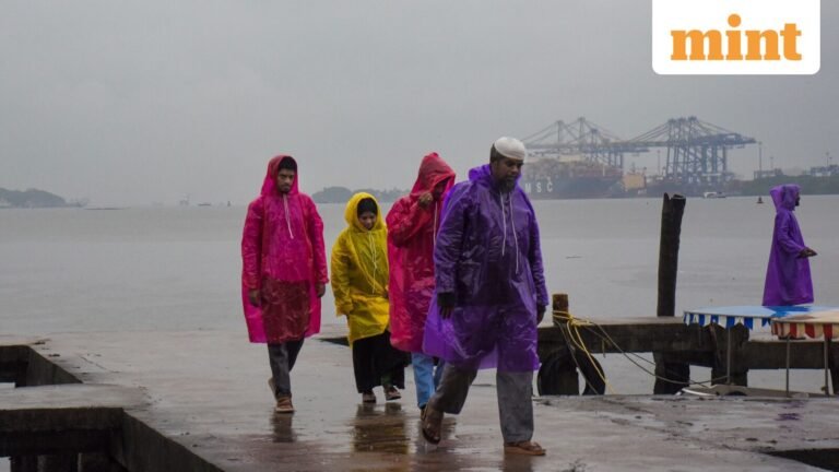 Kerala on red alert amid ‘cyclonic circulation’; is monsoon advancing to maharashtra delhi next? | Today’s news