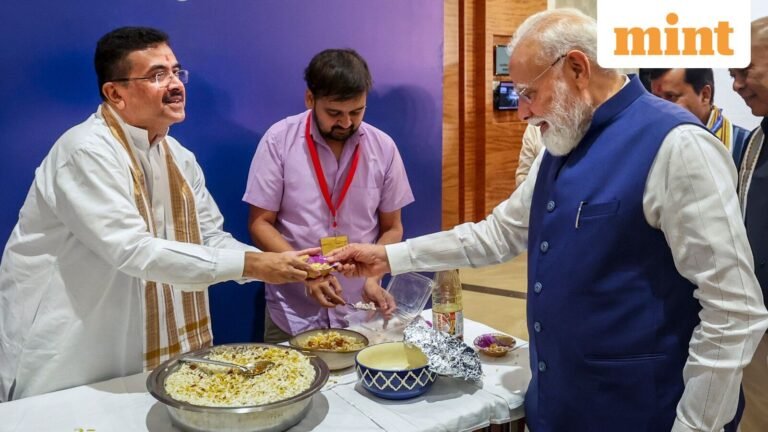 Party for PM Modi, ‘Longest serving Prime Minister’ munches jhalmuri at Bharat Mandapam: VIDEO | Today’s news