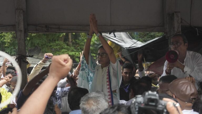 Will continue to fight BJP till they are defeated, says Mamata