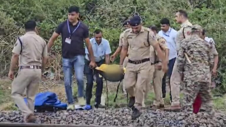 Four jump off a train because of a rumor of a fire, they are run over by another train in Madhya Pradesh