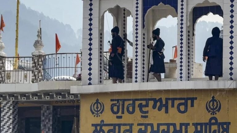A group of Nihangs storms a gurdwara in Rudraprayag, holding Sikh devotees hostage on the roof