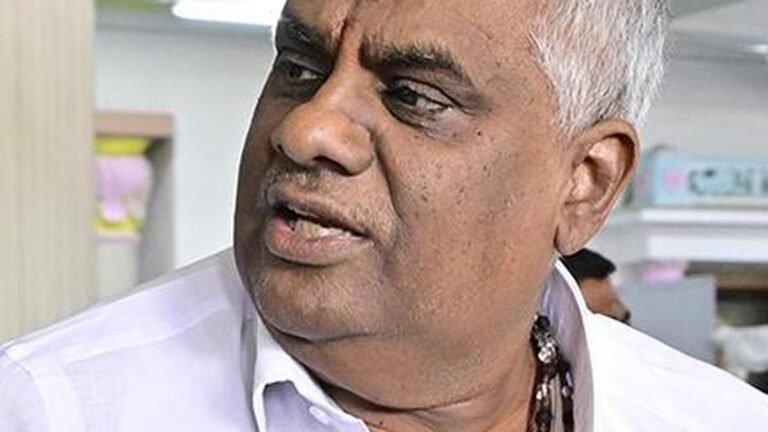 Farmers of Hassan accuse HD Revanna of harassment in providing compensation for acquired land