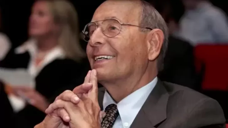 Quote of the Day by Richard M. DeVos: “Few things in the world are more powerful than positive pressure. A smile. And…” | Today’s news