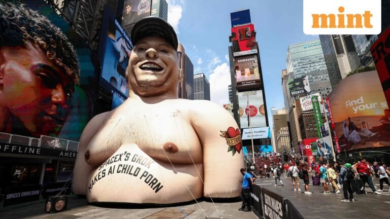 Giant inflatable Elon Musk appears in Times Square ahead of SpaceX IPO with warning for investors | Today’s news