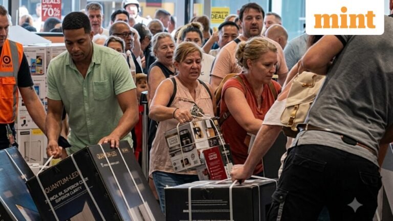 European shoppers strip shelves bare of portable air conditioners amid intense heat; The French remember “People went MENTALLY” | Video | Today’s news