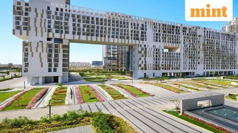 DLF sells ₹ 120 crore Madhusudan Kela flat in ‘The Dahlias’ project, Gurugram | Today’s news